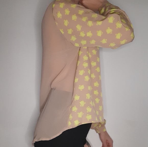 Chartreuse and Tan Hello Kitty X Forever 21 Button Up Collared Blouse. - Picture 2 of 5